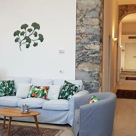 Casa Lago Directly On The Beach Apartment